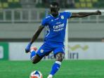 Pemain-Adhyaksa-FC-Makan-Konate-saat-melawan-PSMS-Medan.jpg