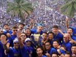 Persib-Bandung-saat-juarai-Liga-1-2024.jpg