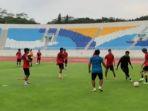 Sesi-latihan-Arema-FC-di-Kanjuruhan.jpg