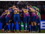Skuad-Barcelona-sedang-bekumpul-sebelum-kick-off-Liga-Champions-melawan-PSG.jpg