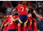 Skuad-Spanyol-tengah-melakukan-selebrasi.jpg