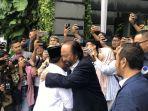 Surya-Paloh-memeluk-capres-pemenang-Pilpres-2024-Prabowo-Subianto.jpg