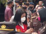 a-hutabarat-alias-brigadir-j-di-pengadilan-neger.jpg