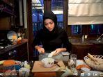 aurel-hermansyah-sedang-memasak-makanan-kesukaan-atta-halilintar.jpg