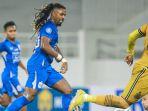 carlos-fortes-ketika-menghadapi-bhayangkara-fc.jpg