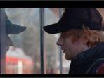 Chord Gitar Lagu Perfect - Ed Sheeran: Baby, I'm Dancing In The Dark, With You Between My Arms