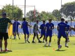 hODAK-PIMPIN-lathan-persib.jpg