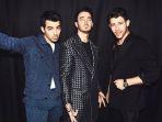 jonas-brothers-dalam-unggahan-instagram-4-februari-2020.jpg