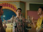 jonas-brothers-merilis-lagu-baru-berjudul-lonely-berkolaborasi-dengan-dj-diplo.jpg