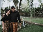 kahiyang-ayu-dan-bobby-nasution_20171105_135830.jpg