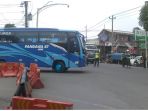 keadaan-lalu-lintas-di-jalan-adi-soemarmo-terlihat-lancar_20171108_125643.jpg