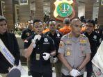 konferensi-pers-di-polres-metro-jakarta-barat.jpg