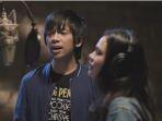 kunci-chord-dan-lirik-lagu-selamat-jalan-kekasih-chrisye-dinyanyikan-ulang-dmasiv-feat-maizura.jpg