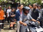 pelecehan-seksual-tersangka-I-Wayan-Agus-Suartama-22-alias-Agus-Buntung.jpg