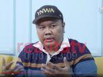 pengamat-politik-hendri-satrio-dalam-tayangan-youtube-realita-tv-rabu-2442020.jpg