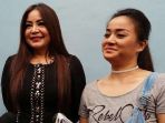 penyanyi-dangdut-annisa-bahar-dan-juwita-bahar_20180210_205511.jpg
