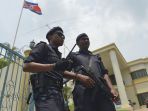 polisi-malaysia-berjaga-di-kedutaan-besar-korea-utara-untuk-malaysia_20170308_224639.jpg