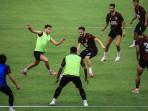 sesi-latihan-Semen-Padang-jelang-hadapi-Persita.jpg