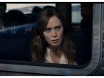 sinopsis-film-the-girl-on-the-train-di-netflix.jpg