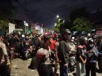 suasana-kerusuhan-di-jalan-tamansiswa-kota-yogyakarta-minggu-462023-malam.jpg