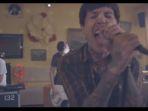 youtube-bring-me-the-horizon-sleepwalking2.jpg